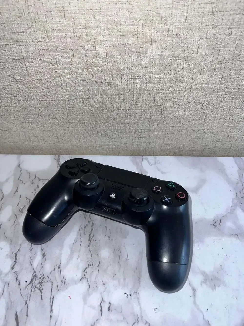 Sony PlayStation 4 DualShock 4 Wireless Controller - Black